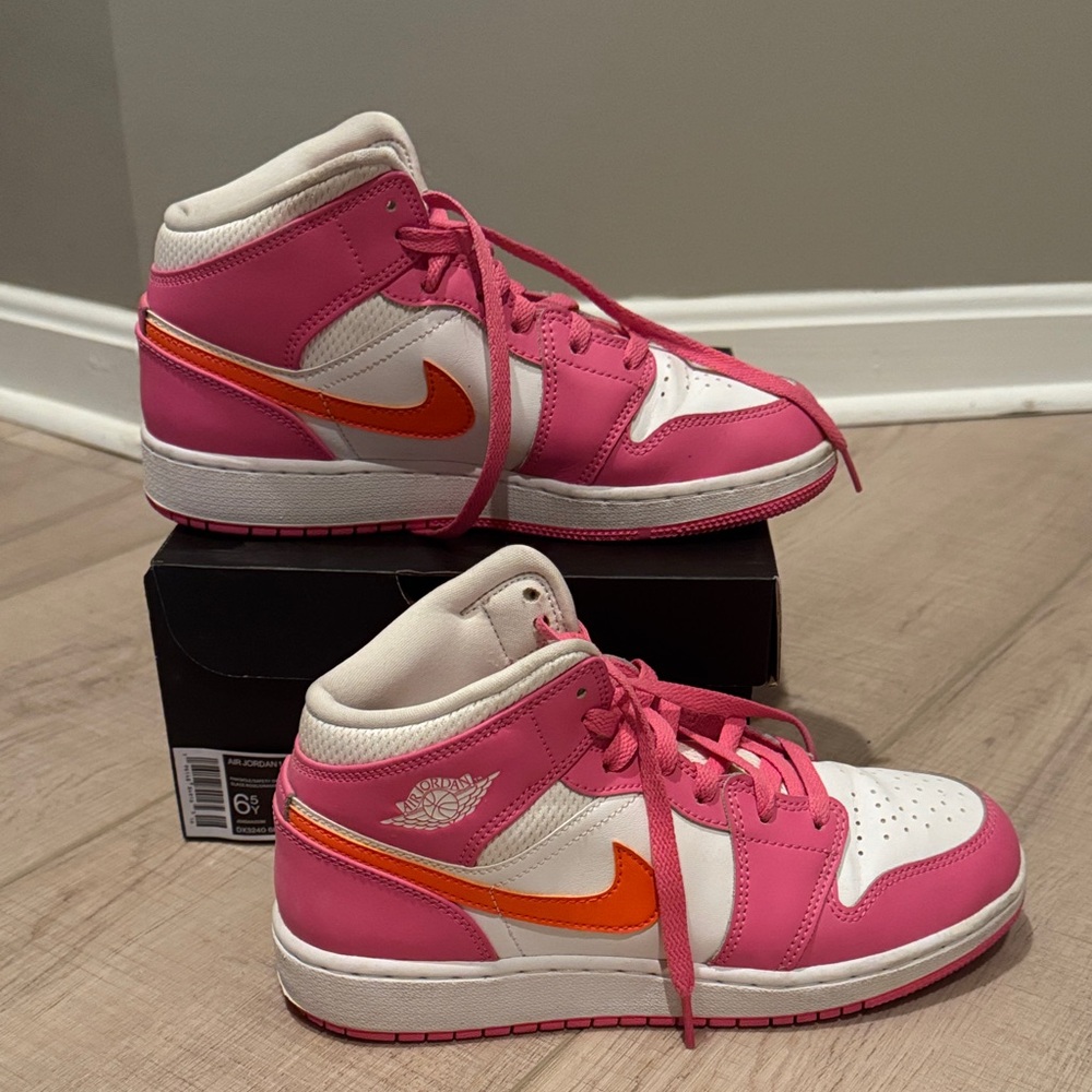 Jordan Kids Pink and Orange Sneakers